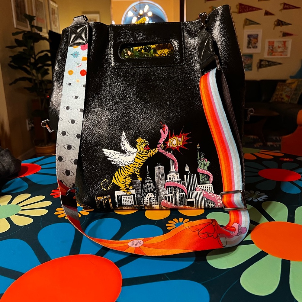 Min & Mon Black Bag with Colorful Strap